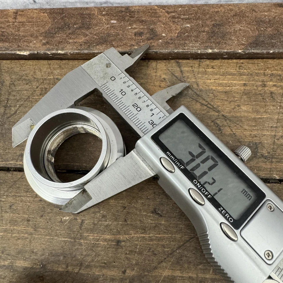 Vintage American Classic Tri-Lock 1 Inch Threaded Headset Silver Sealed Bearings - Image 2 of 4