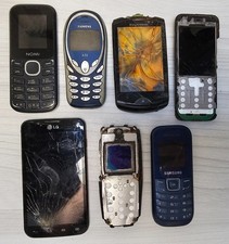 Lot de 7 anciens téléphones portables d'occasion POUR PIECES Nokia,...