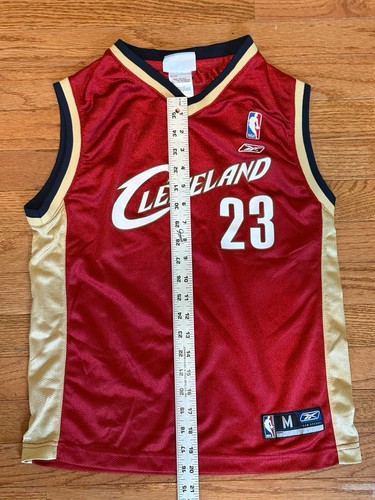 Lebron James Cleveland Cavs Baskebtall Jersey Youth M 10-12 Red Reebok NBA #23 - Picture 4 of 6
