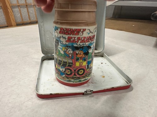 SCATOLA PRANZO VINTAGE ANNI 70 DISNEY EXPRESS IN METALLO CON THERMOS - Foto 7 di 9