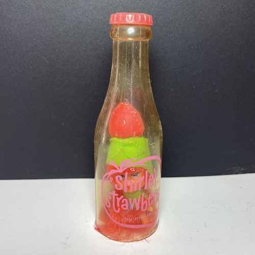 Botella de refresco vintage Mattel Liddle Kiddle Shirley Strawberry Kola Doll 1967 LEER - Imagen 2 de 10