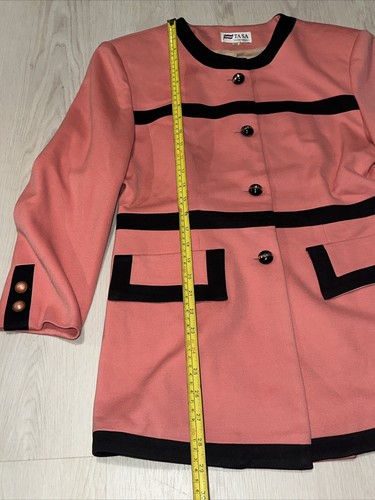 TA SA FRANCE CHIC Women's 2 piece Pink And Black Suit Jacket and Skirt 11 Vtg - Picture 3 of 9
