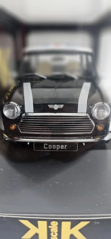 KK Scale 1/12 Scale KKDC120056R Mini Cooper Dark Met Green/White Union Jack - Image 3 of 4