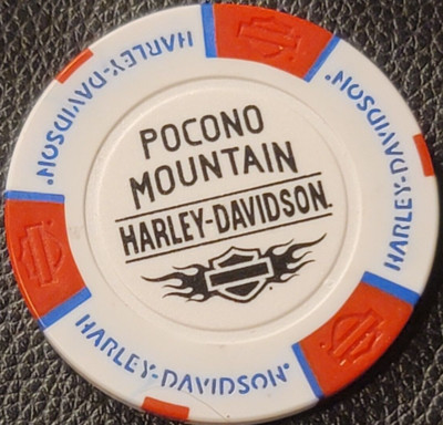 POCONO MOUNTAIN HD ~ PENNSYLVANIA (White/Red/Blue B&S back) Harley Poker Chip