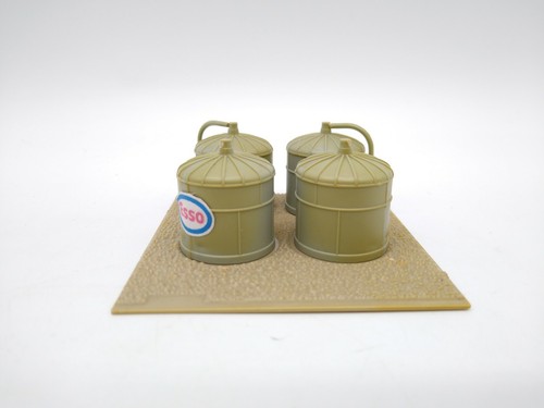 Model Tank Station / Silos - Z Gauge - Good/ Fair Condition (see description) - Picture 2 of 11