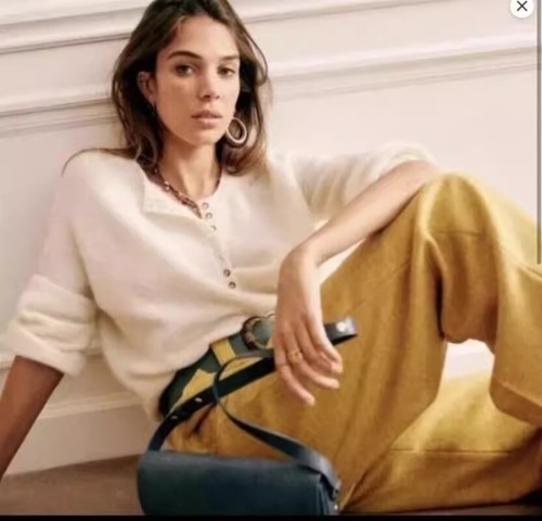 Maglione donna Sezane scollo a V in lana lavorato a maglia adatto alla pelle - Foto 7 di 30
