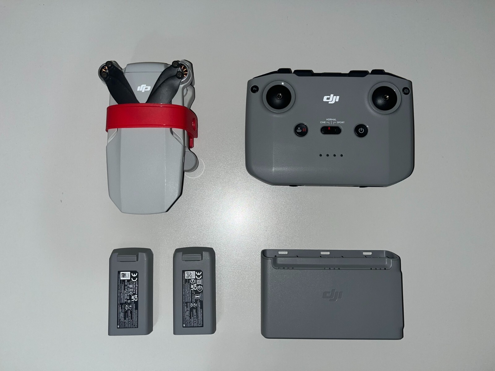 DJI Mini 2 Professional Camera Drone Fly More Combo with all the-image