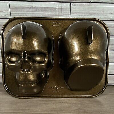 Nordic Ware Haunted Skull Pan