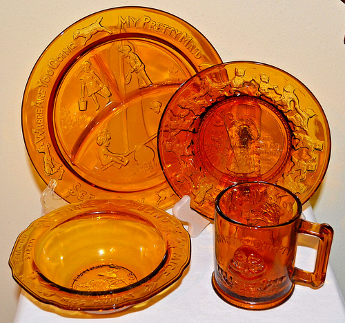 VINTAGE Tiara Amber INDIANA GLASS Childs 4-Piece Dish Cup Set Nursery Rhyme