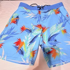 O  Neill Cruisers 30  Board Shorts NWOT Tropical Print Recycled Polyester