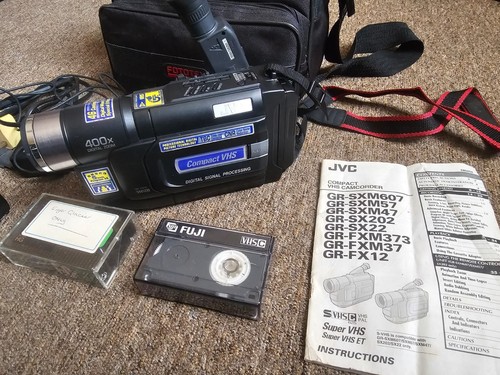 JVC GR-FX12 Compact VHS Camcorder and Carrying Case - Picture 3 of 8