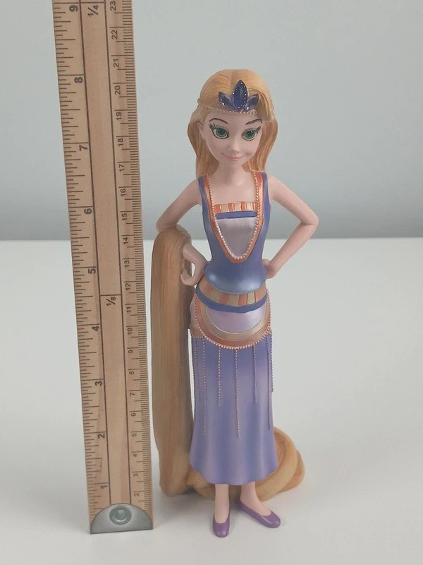Disney Showcase Couture de Force Rapunzel 4053352 Tangled Figurine Enesco image 7