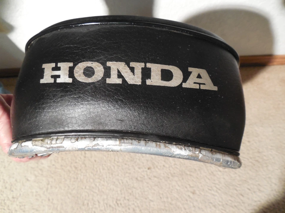 Honda CB 350F 1973 cuatro asientos Foto 2 de 4