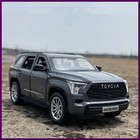 1/24 Toyota Sequoia SUV Diecast Car Models Sound & Light  Toy Exam Friend Gift
