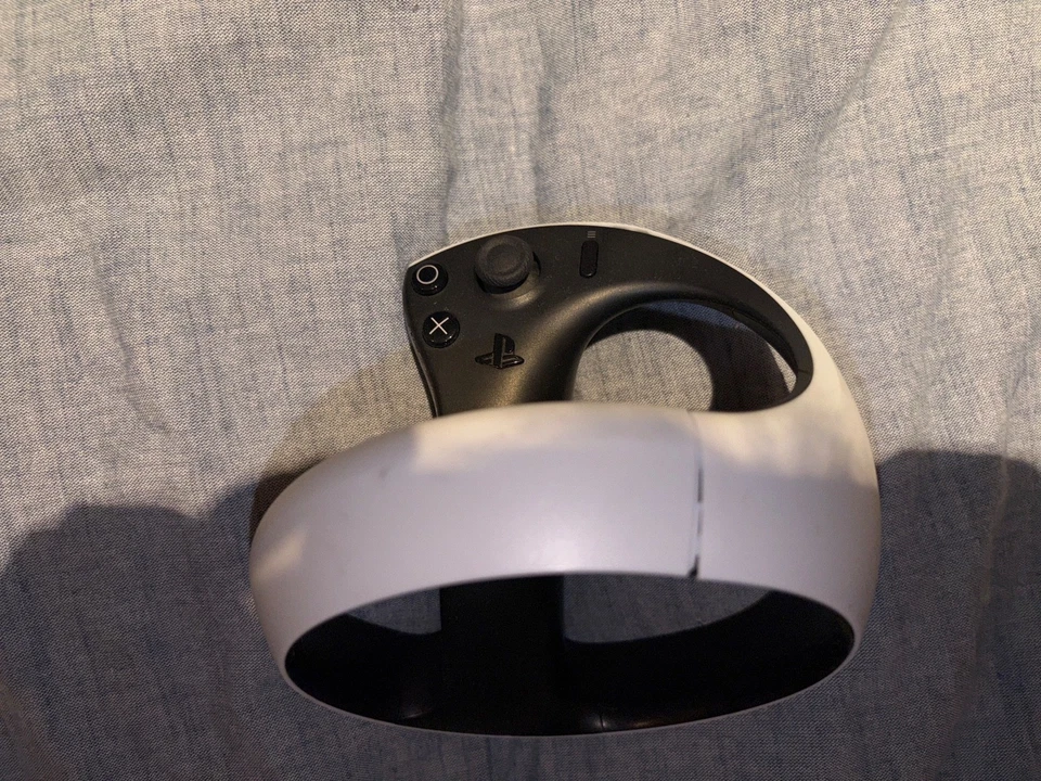 CONTROLADORES IZQUIERDO Y DERECHO ORIGINALES SONY PLAYSTATION VR 2 PS5 (PROBADOS NO FUNCIONAN) Foto 2 de 4