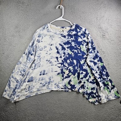 Akemi + Kin Tee Top Women Medium Pullover Abstract Print Bell Leave White Blue
