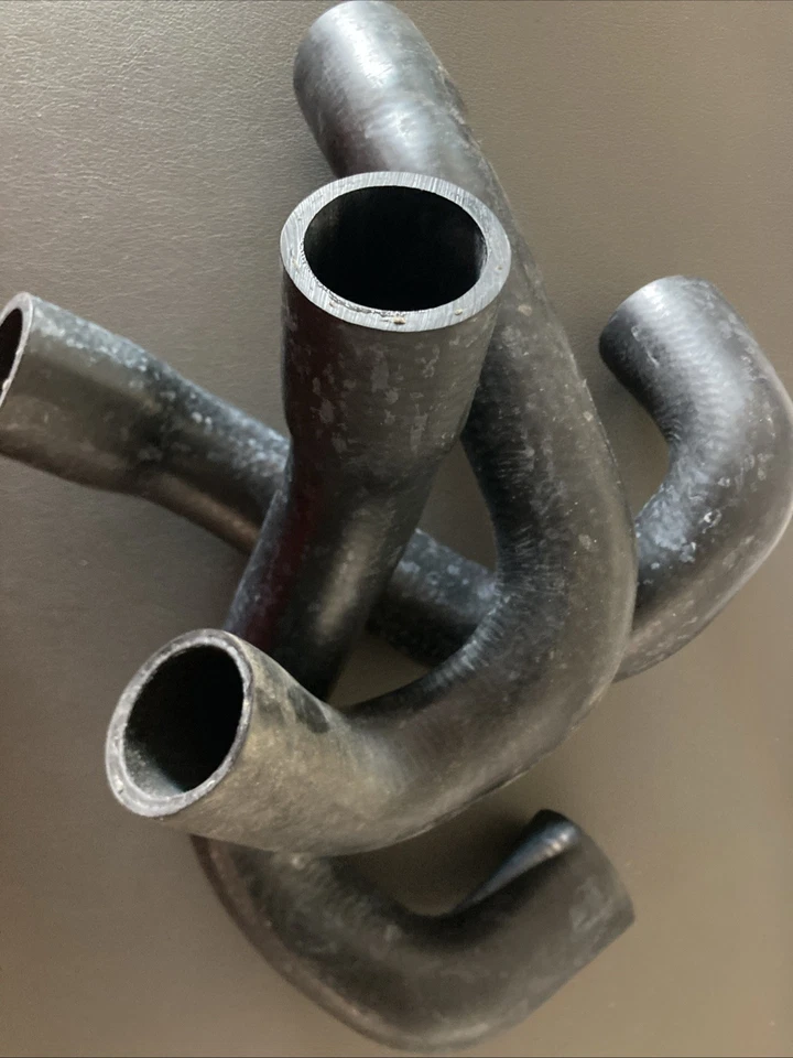 ALFA ROMEO 750/101 Giulia Sprint、Berlina、SS SZ- 下散热器软管 — 第 4/4 张图片