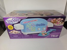 Easy Bake Ultimate Electric Oven Toy for Kids 8 , Includes Baking Accessories
