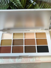 Makeup By Mario Master Mattes THE ORIGINAL Eyeshadow Palett ( SEE DETAILS )