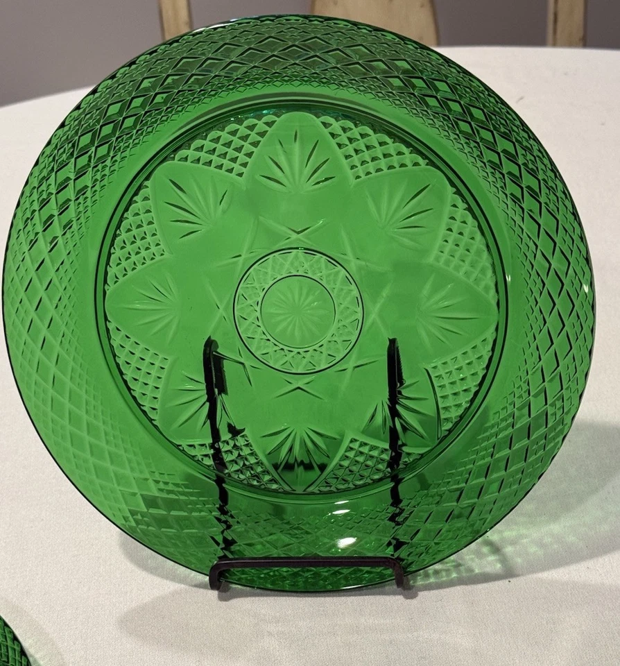 (set 4) Vintage Cristal D'Arques-Durand Antique Emerald Dinner Plates 10” RARE - Image 3 of 4