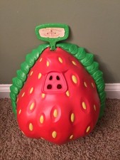 Vintage 1980 Strawberry Shortcake Berry Bake Shoppe Playset Not Complete