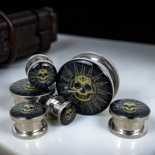 Pair of Screw on Sun Skull Picture Plugs (MTO-057) gauges 16g thru 1 inch - Picture 2 of 4