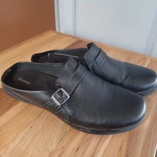 Baretraps Darlah 10M Womens Black Clog Slip On Shoes