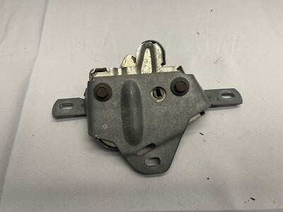 1977-79 Lincoln Continental Mark V Trunk Lid Power Latch