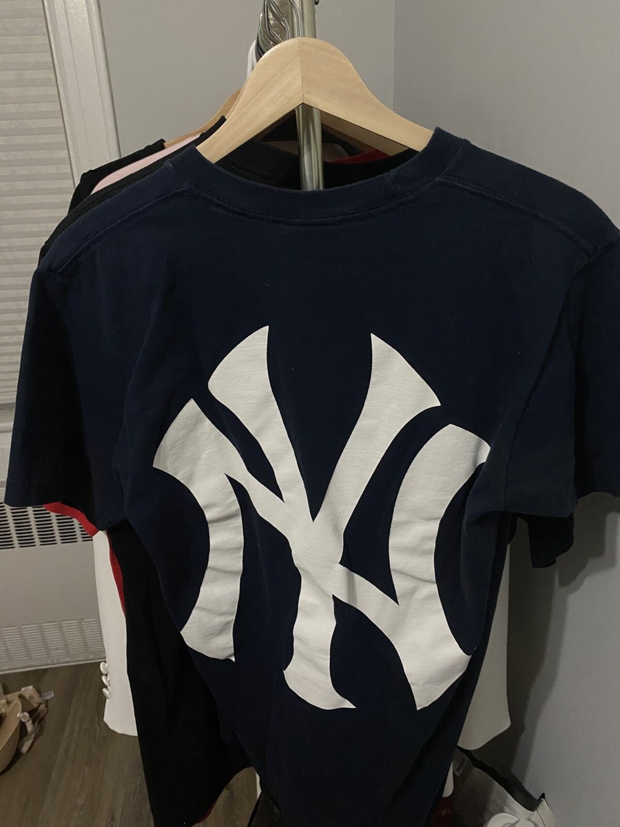 Supreme yankees box logo tee store Supreme yankees box logo tee store