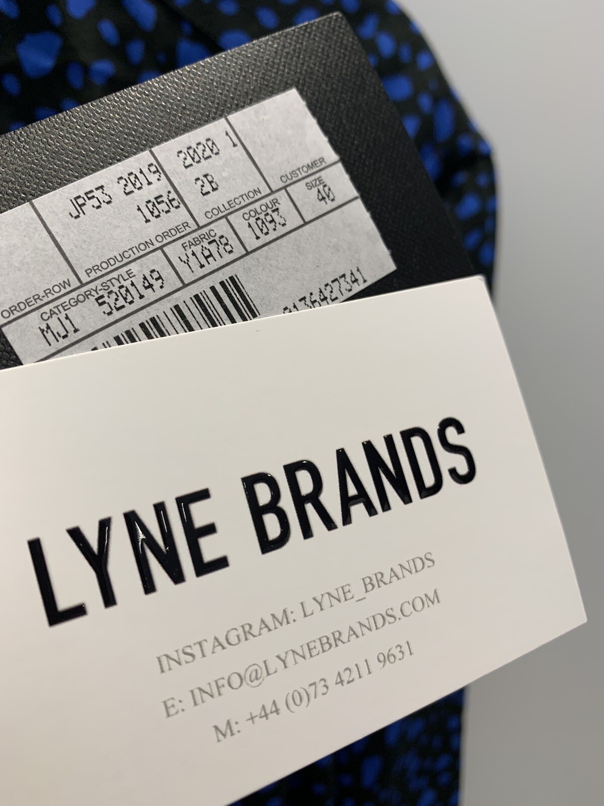 Camicia Saint Laurent blu e nera con stampa maculata ritagliata taglia 40 prezzo consigliato £ 565