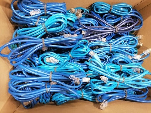 Lot of 65 LAN Cables Various Models and Colours - Used, Working, Scratched - Photo 4/9