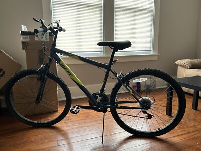 Huffy 26 inch bike-barely used, very good condition