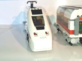 Lego 7897 High Speed Passenger Train. Original Set.Excellent Working Condition 