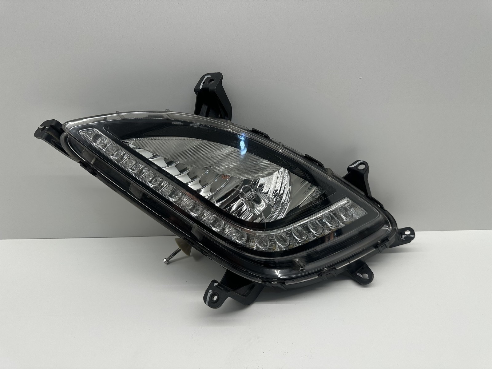 FENDINEBBIA ANTERIORE SX PER HYUNDAI i20 1° Serie 922011J500 (08>14)
