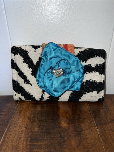 NWOT Keep It Gypsy Wallet Zebra & Multi-Color W/Blue Flower & Rhinestone Flap - Bild 3 von 20