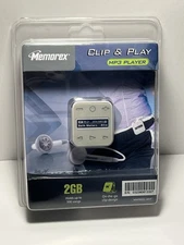 Memorex 2GB Clip & Play MP3 Music Player Hold 500 Songs MMP8002
