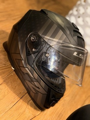 LS2 ASSAULT motorcycle helmet with American flag matte black