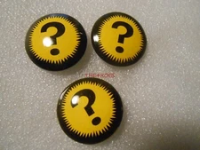 3 Vintage Question Mark Pinback Buttons Made in USA 7/8" Riddler Batman ?