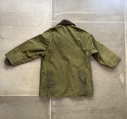 Barbour Bedale childrens sizes small wax Jacket. Beautiful condition. Green - Picture 2 of 7