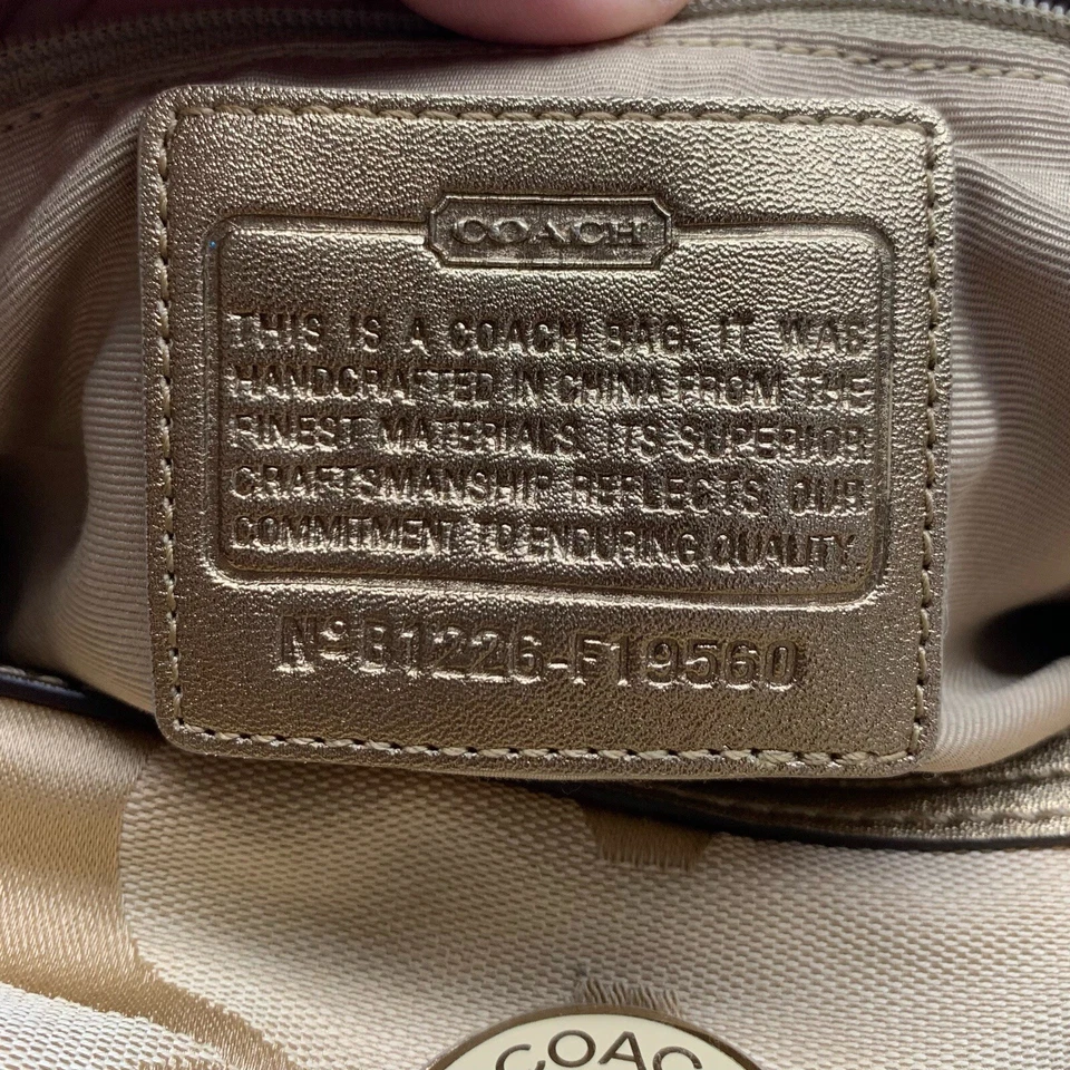 CARTERA COACH SOHO SIGNATURE RAYAS MULTICOLOR F19560 Foto 2 de 4