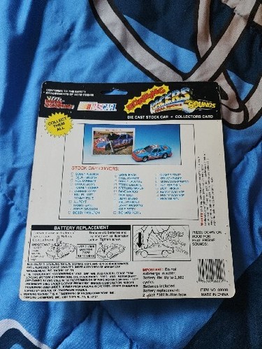 Racing champions  ROARING RACERS W/ REAL SOUNDS #22 STERLING MARLIN  - Picture 3 of 3