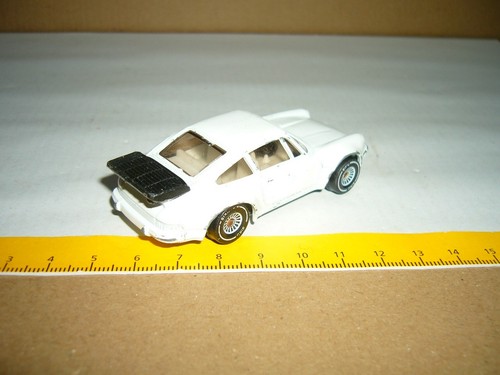 Siku Porsche 911 Turbo White, 1059 - Picture 2 of 3