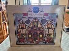 2015 Byer&rsquo;s Choice Musical Northpole Advent Calendar 24 Door Santa&rsquo;s House