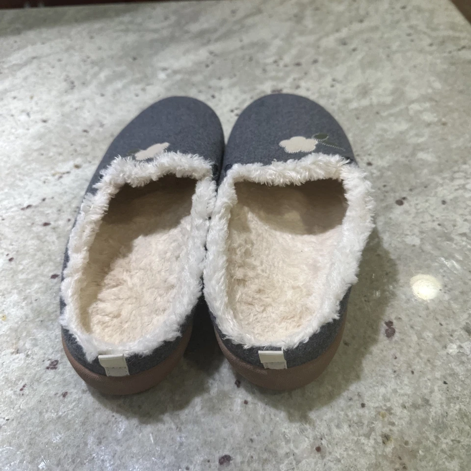 Nuevas Zapatillas Para Mujer Gris Spenco Evie Felpa 12B Flor Margarita Soporte Casa Zapatos Foto 3 de 4