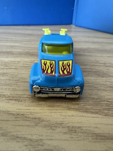 Hot Wheels Vintage 1973 Hi-Tail Hauler '56 Ford Pick Up Truck Blue with Bikes - Picture 5 of 7