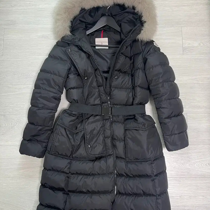 Moncler Chloe 3 Down Puffer Coat Women's Size 66, Recycled Fur thumbnail 2