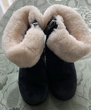 Children’s Ugg Boots Size 6