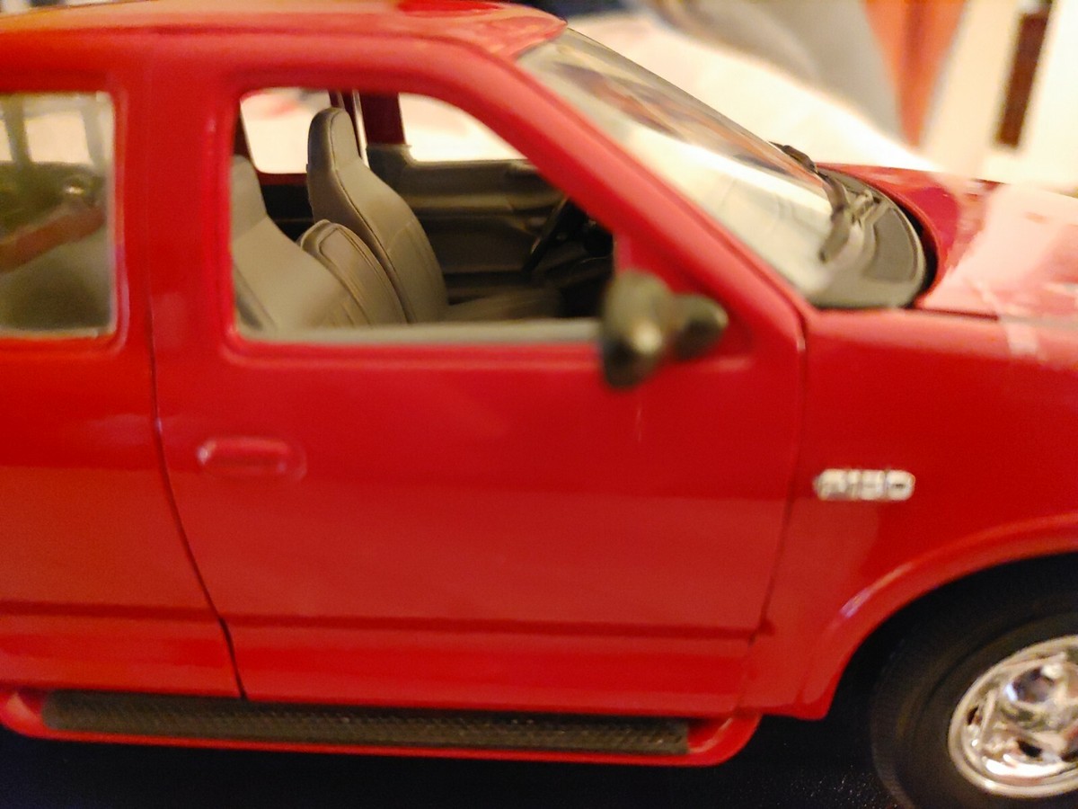 GORGEOUS & FUN 1:18 1998 FORD DIECAST. F-150 PICK-UP 10