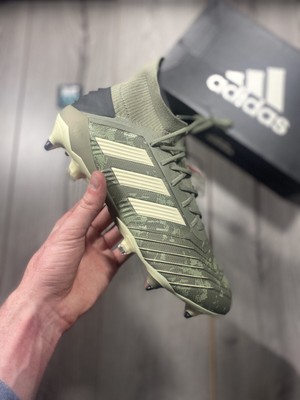 camo predator football boots