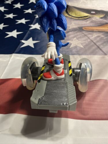 Sonic The Hedgehog Movie 2 Remote Control Speed Skateboard Toy Jakks No Remote - Picture 3 of 4
